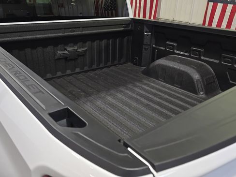 New 2026 Chevrolet Silverado 1500 LT image 9