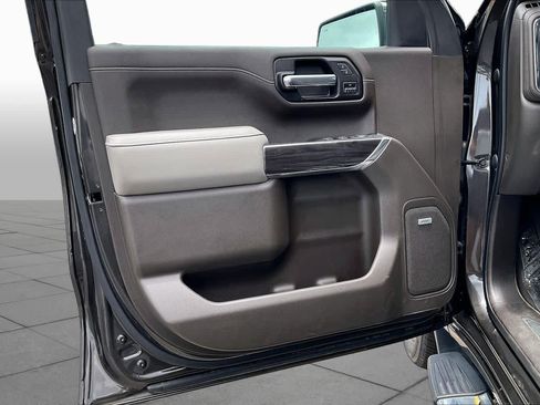 Used 2022 Chevrolet Silverado 1500 LTZ w/ LTZ Convenience Package II AWD/4WD image 22