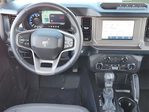 Used 2022 Ford Bronco Outer Banks image 25