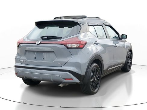 Used 2021 Nissan Kicks SR w/ SR Premium Package image 4