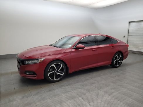 Used 2019 Honda Accord Sport image 2