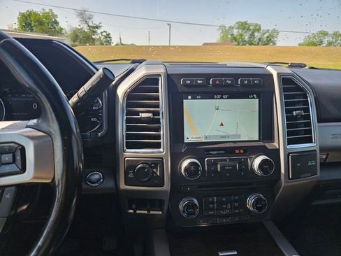 Used 2017 Ford F250 Platinum w/ Platinum Ultimate Package AWD/4WD image 17