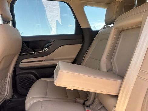 Used 2020 Lincoln Corsair FWD image 37