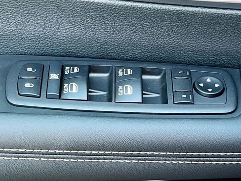 New 2026 Chrysler Pacifica Select image 18