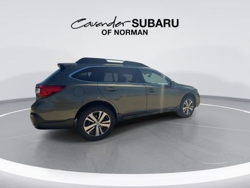 Used 2019 Subaru Outback 2.5i Limited AWD/4WD image 8