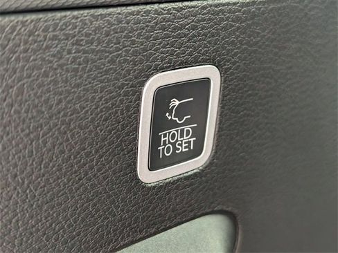 New 2026 Jeep Grand Wagoneer Summit image 30