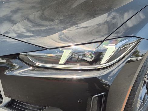 New 2026 BMW i4 eDrive40 w/ Premium Package RWD image 6
