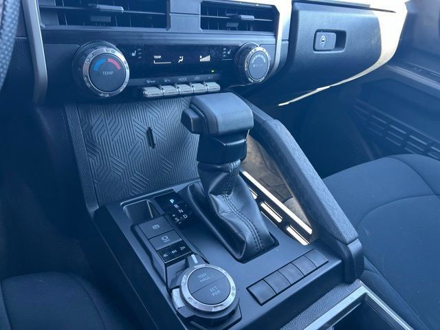 Used 2024 Toyota Tacoma SR5 AWD/4WD image 29