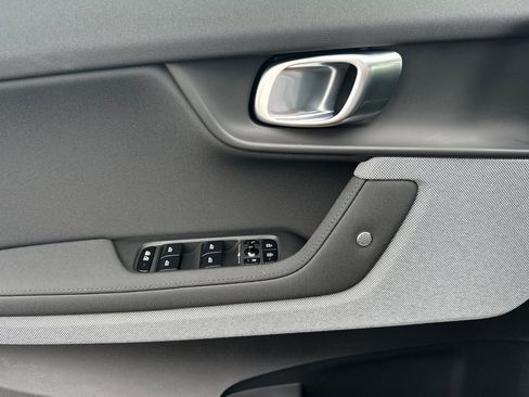 Used 2023 Polestar Polestar 2 image 14