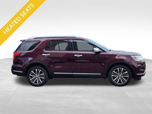 Used 2018 Ford Explorer Platinum AWD/4WD image 4
