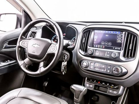 Used 2019 Chevrolet Colorado Z71 AWD/4WD image 19