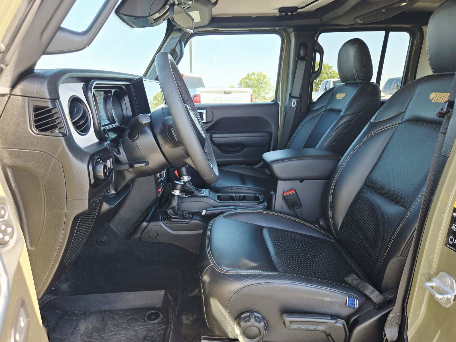 Used 2026 Jeep Wrangler Unlimited Sport AWD/4WD image 12