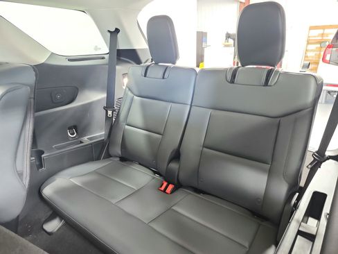 New 2026 Ford Explorer Active RWD image 36