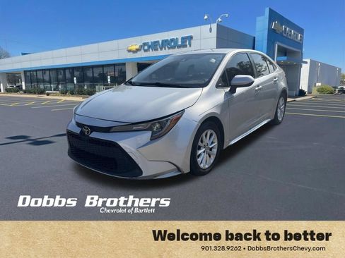 Used 2022 Toyota Corolla LE w/ LE Convenience Package FWD image 3