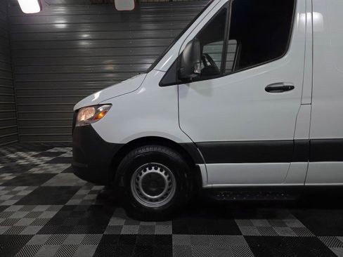 Used 2023 Mercedes-Benz Sprinter 2500 image 31