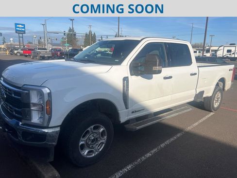 Used 2025 Ford F250 XLT image 1