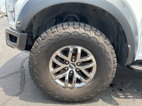 Used 2018 Ford F150 Raptor w/ Equipment Group 802A Luxury AWD/4WD image 10