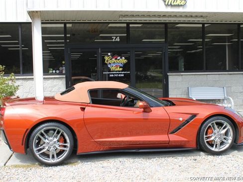 Used 2015 Chevrolet Corvette Stingray Convertible w/ 3LT Preferred Equipment Group RWD image 24