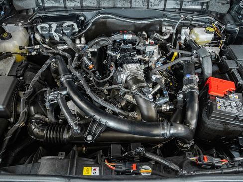 Certified 2025 Ford Bronco Badlands image 25