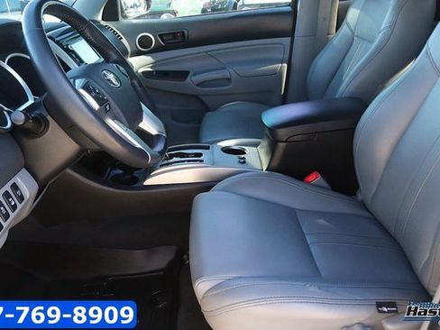 Used 2015 Toyota Tacoma TRD Pro image 13