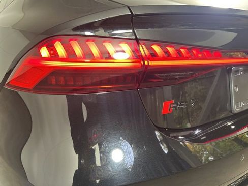 Certified 2022 Audi RS 7 Sportback image 28