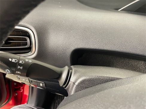 Used 2018 Toyota Prius Prime Plus image 12