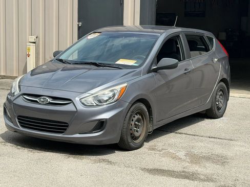 Used 2015 Hyundai Accent GS FWD image 3
