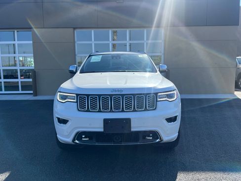 Used 2021 Jeep Grand Cherokee Overland AWD/4WD image 2