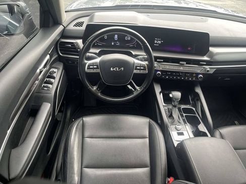 Used 2023 Kia Telluride LX AWD/4WD image 16