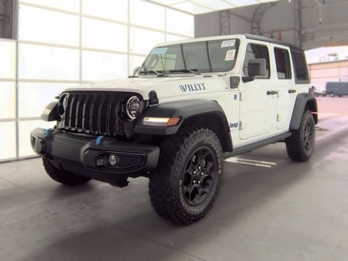 Used 2023 Jeep Wrangler Unlimited w/ Cold Weather Group AWD/4WD image 1