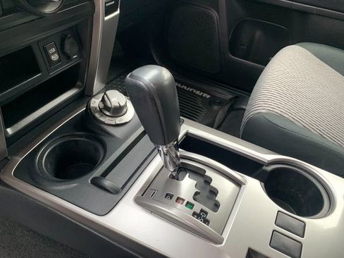 Used 2019 Toyota 4Runner SR5 AWD/4WD image 24