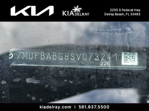 Used 2025 Toyota Corolla Cross AWD Hybrid w/ Moonroof Package image 10