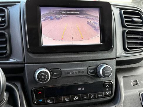 Used 2024 RAM ProMaster 2500 FWD image 9
