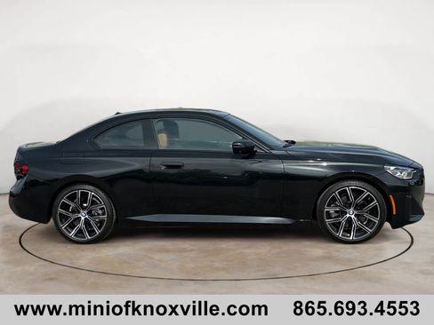 Used 2024 BMW 230i Coupe w/ Premium Package RWD image 2
