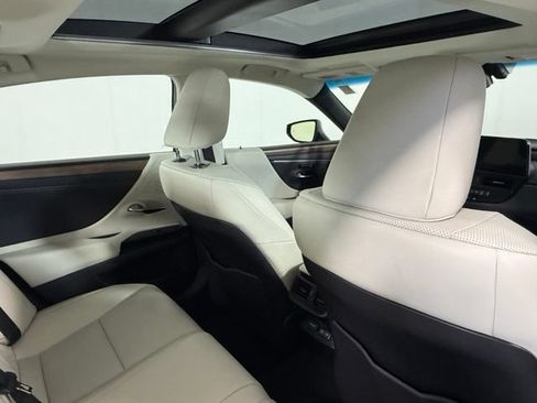 Used 2024 Lexus ES 350 w/ Premium Package FWD image 29