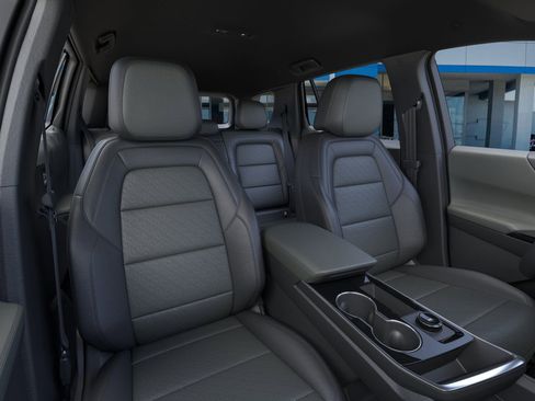 New 2026 Chevrolet Equinox LT w/ Convenience Package II image 40