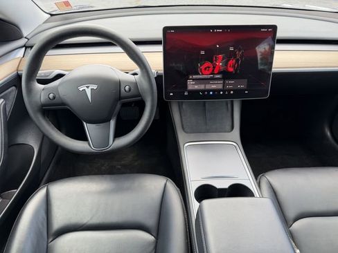 Used 2023 Tesla Model 3 Standard Range RWD image 12