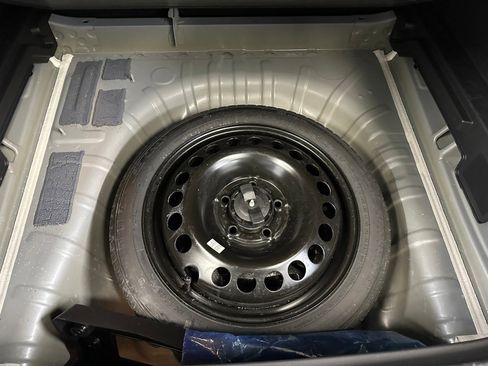 Certified 2024 Chevrolet Trax LT w/ Driver Confidence Package image 23