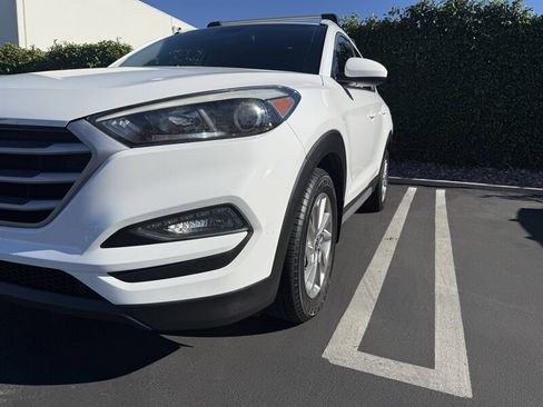 Used 2017 Hyundai Tucson SE image 9