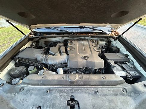 Used 2021 Toyota 4Runner Limited AWD/4WD image 11