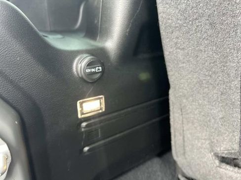 Used 2022 Jeep Wrangler Sport S image 16