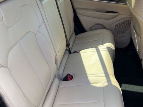 Used 2024 Jeep Grand Cherokee Limited w/ Trailer Tow Package image 14