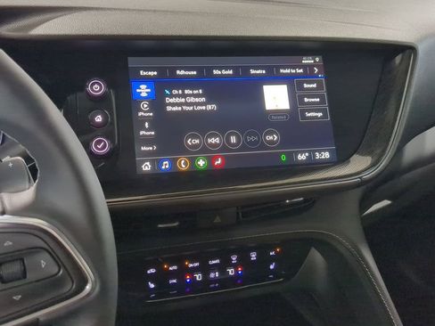 Used 2023 Buick Envision Essence FWD image 27