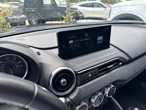 Used 2025 MAZDA MX-5 Miata Grand Touring w/ Weather Package RWD image 6