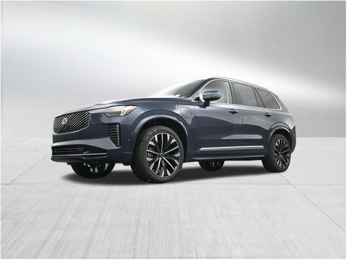 New 2026 Volvo XC90 T8 Ultra w/ Protection Package Premier AWD/4WD image 21