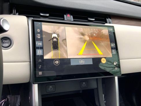 Used 2025 Land Rover Discovery Sport S image 27
