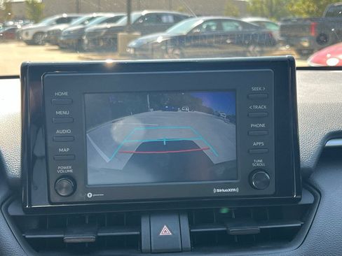 Used 2022 Toyota RAV4 LE FWD image 29