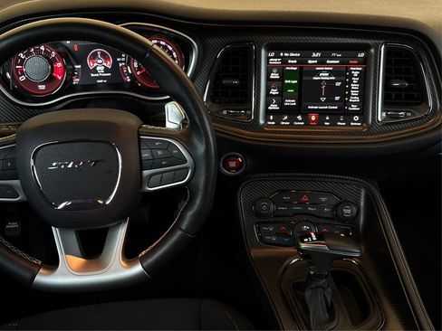Used 2021 Dodge Challenger SRT Hellcat image 16