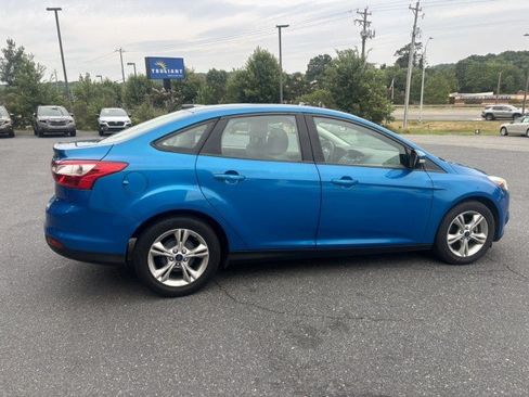 Used 2014 Ford Focus SE FWD image 9