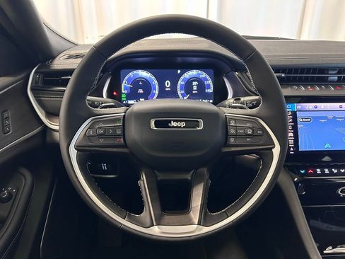 New 2026 Jeep Grand Cherokee L Limited AWD/4WD image 9